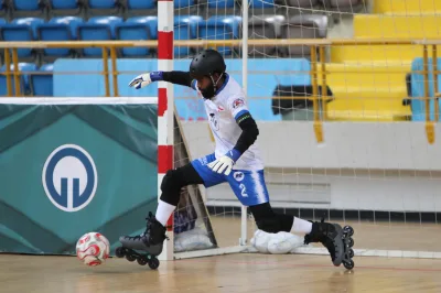 Match action from the 15th Senior Football Skating World Cup in Trabzon (photograph 2 of 34)